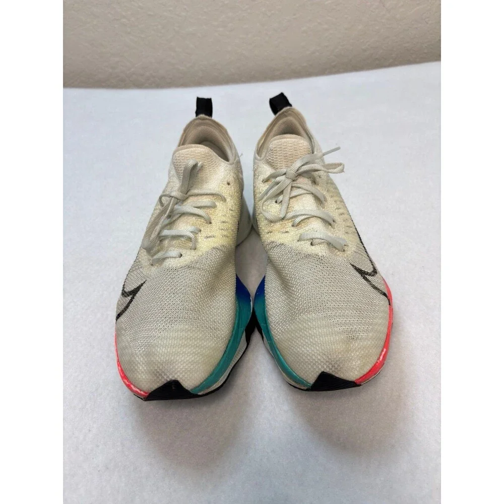 Nike air zoom tempo next flykint womens size 9